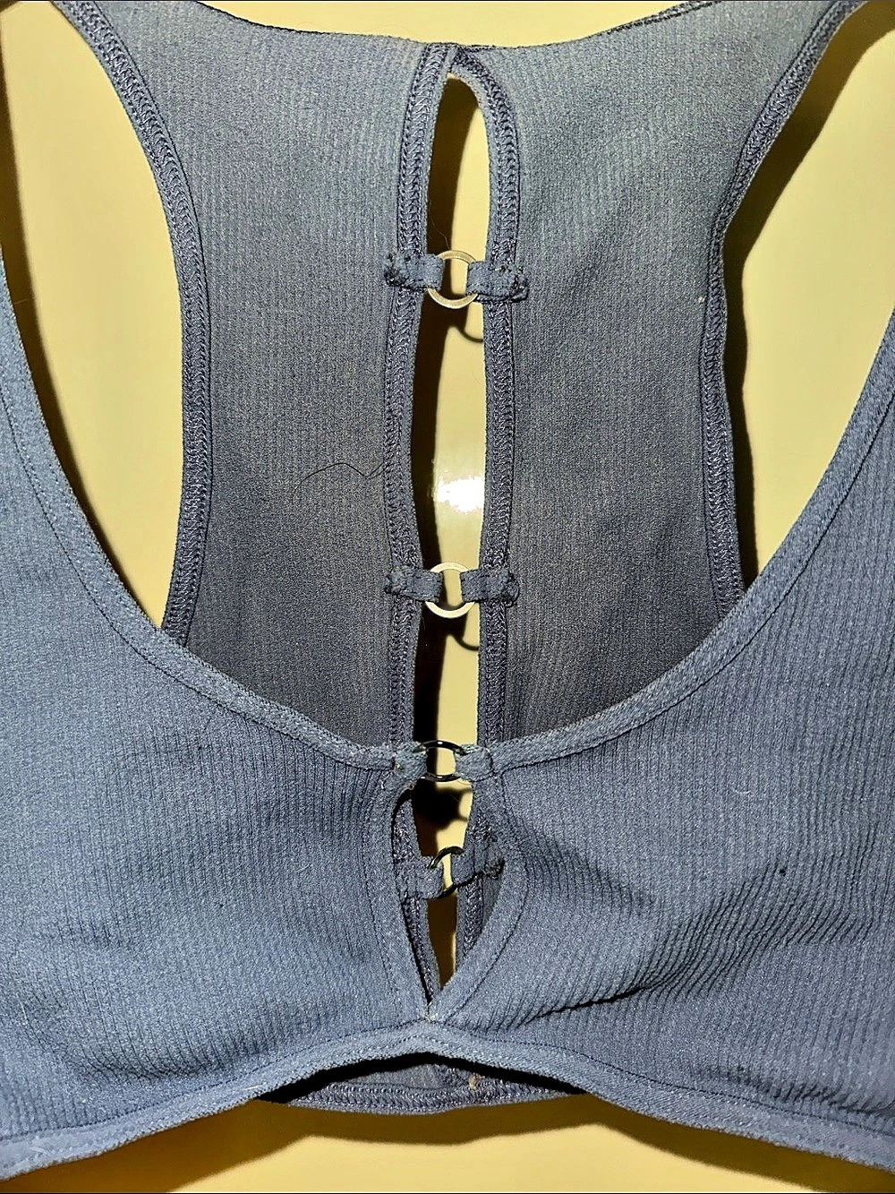 Cutout Crop Bra Top with Rings - Picture 3 of 3